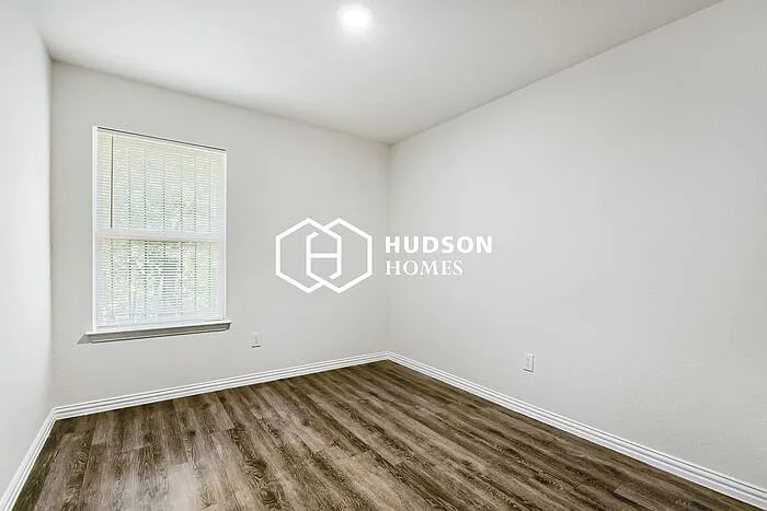 542 Rivas St #B — Photo 7