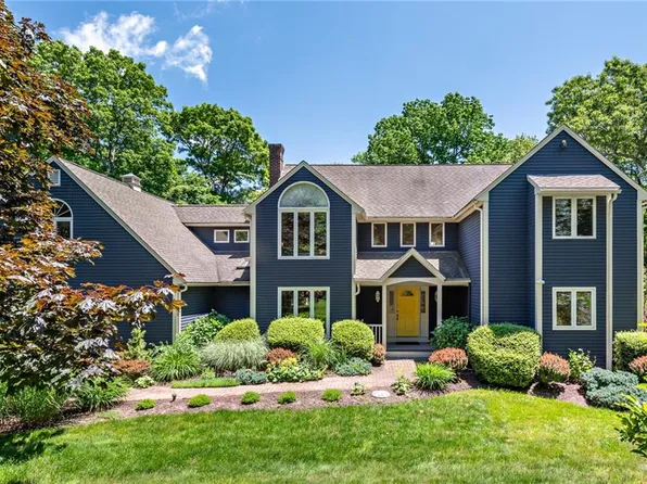 16 Old Stone Church Rd, Little Compton, RI 02837