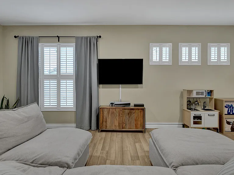 2209 Gilpin Ave — Photo 4