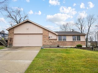 1911 Broadhurst Ave, Cincinnati, OH 45240
