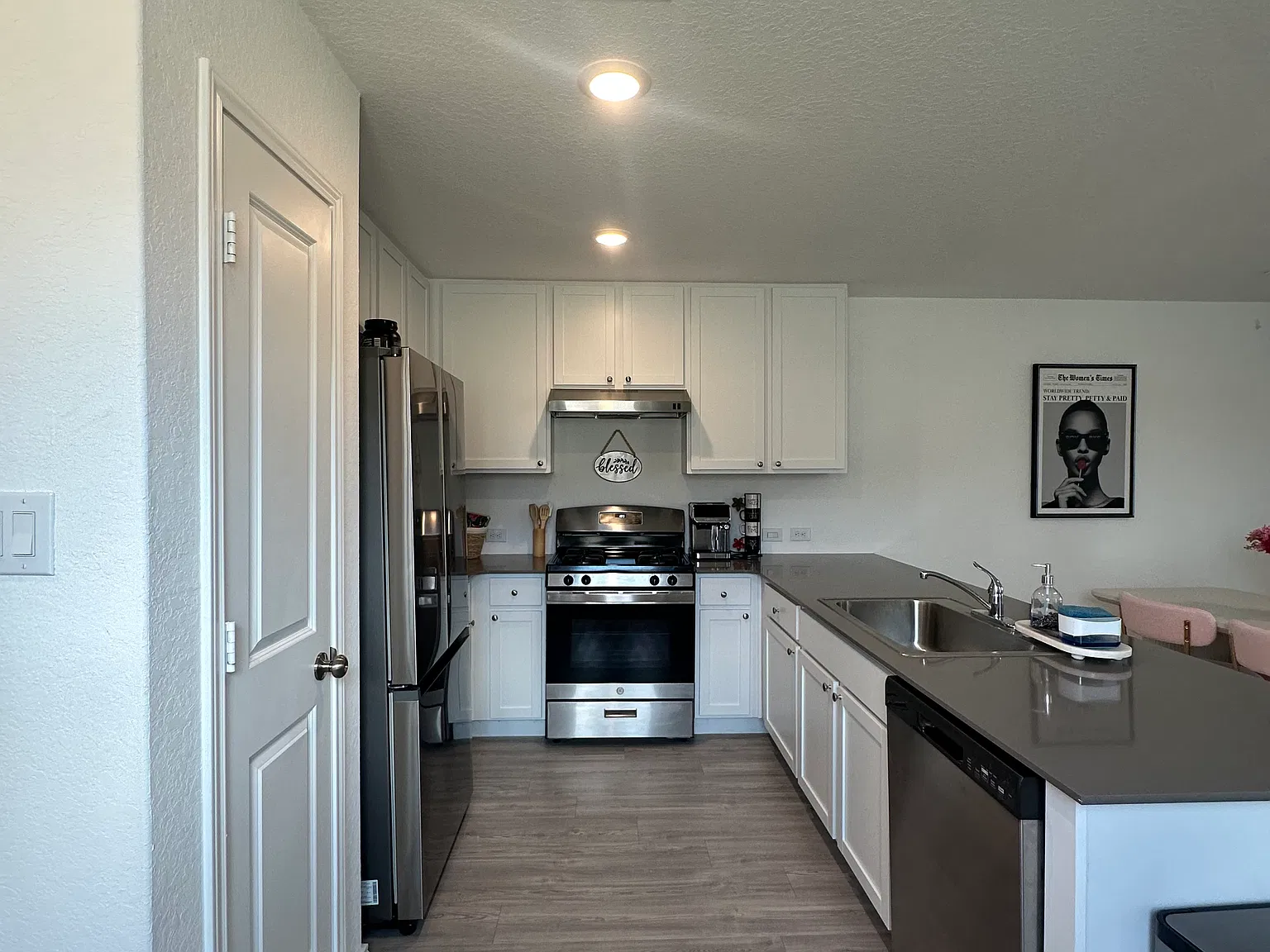 3 bed, 1450 sqft, $1,485 — Photo 2
