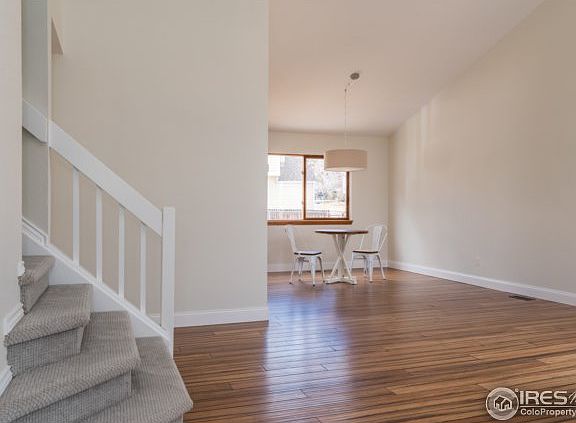 3rd image of 946 Larkspur Ln