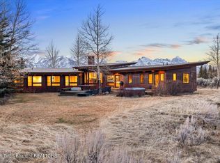 130 Stinnett Dr, Jackson, WY 83001