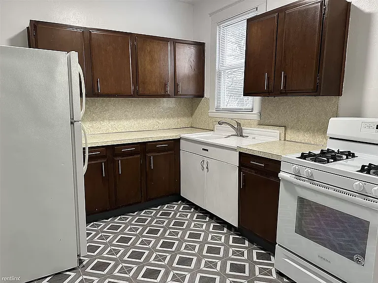294 Academy St #2 — Photo 9