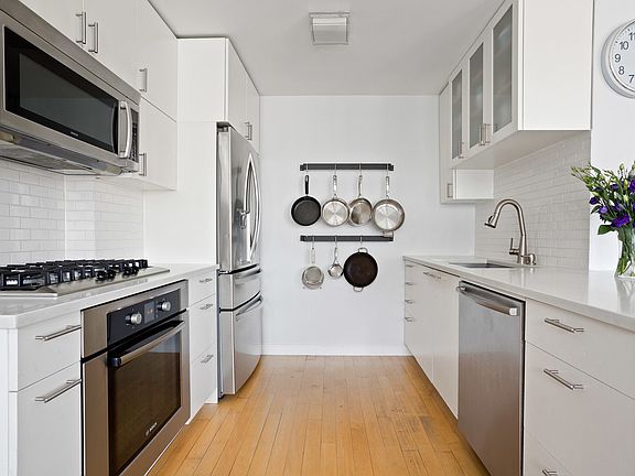 2nd image of 324 Saint Marks Ave APT 3E