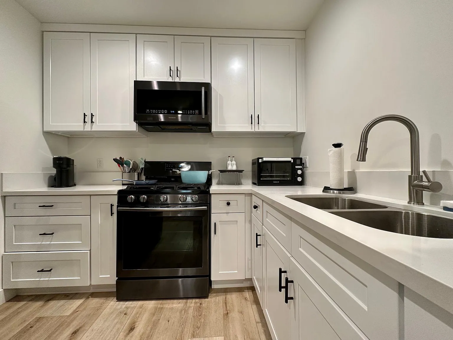 1225 N Orchard Dr — Photo 2