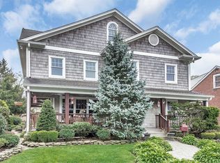 20 Westbridge Dr, Babylon, NY 11702