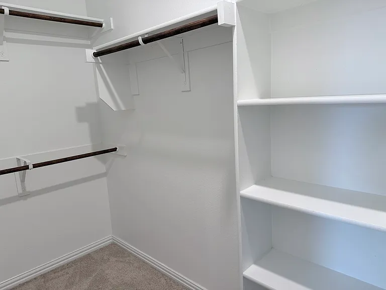 1200 Mahogany Ln — Photo 6