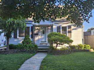 1608 Bauman Ave, Royal Oak, MI 48073