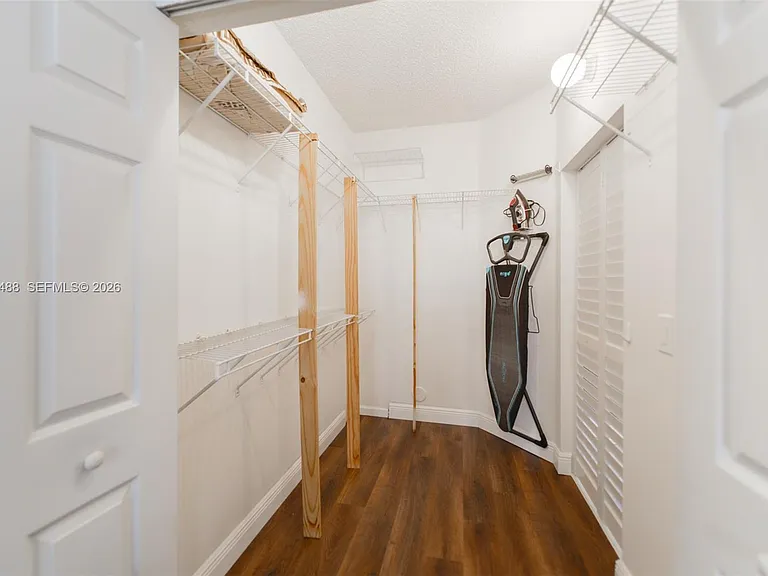 3245 NE 184th St #13101 — Photo 23