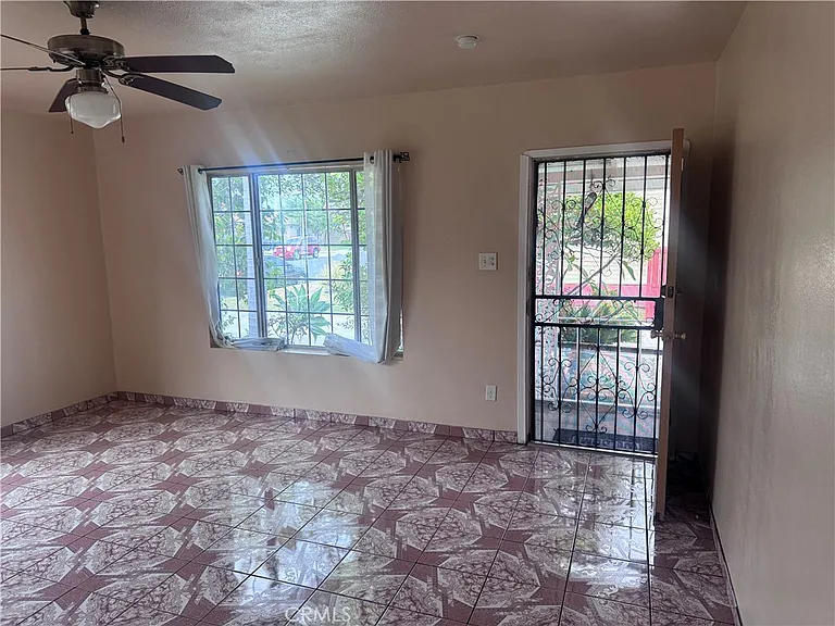 9832 Beach St — Photo 10