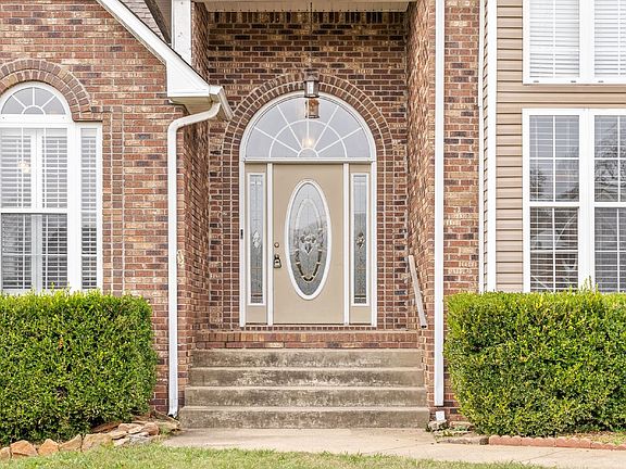 3rd image of 3288 Twelve Oaks Blvd