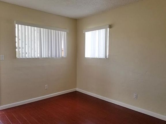 3rd image of 2250 Morley St APT 3