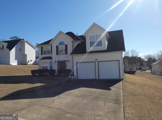 6179 Swabia Ln, Stone Mountain, GA 30087