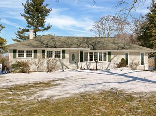 15 Lone Oak Rd, Middletown, NJ 07748