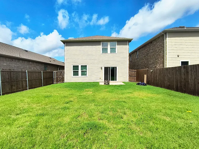 1809 Chapel Hill Rd — Photo 30