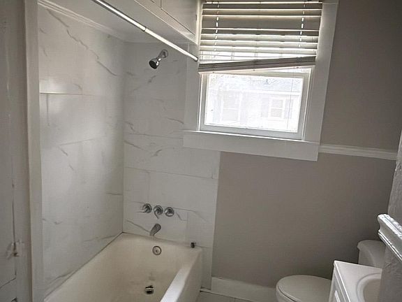 5th image of 4145 North Blvd