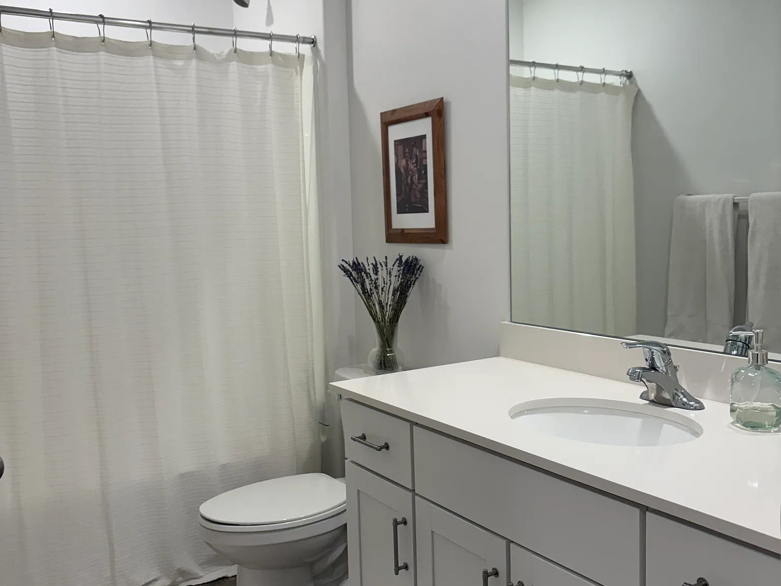3 bed, 2190 sqft, $2,100 — Photo 3
