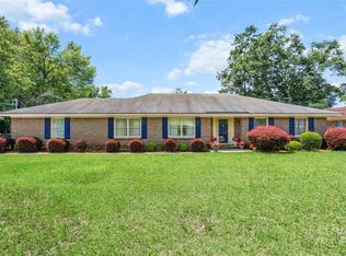 1733 Arcadian St, Savannah, GA 31405