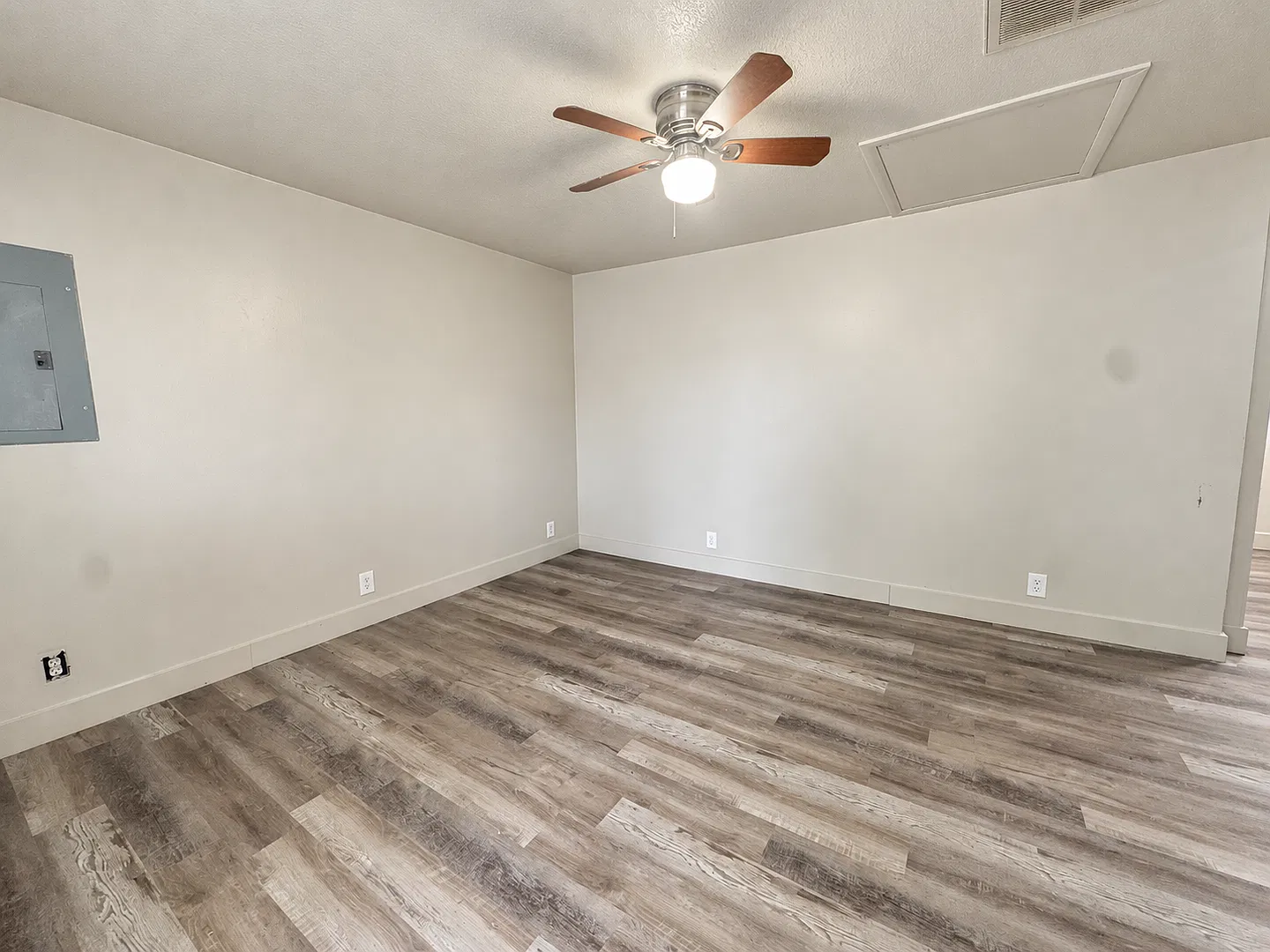 The Redwood Flats — Photo 2