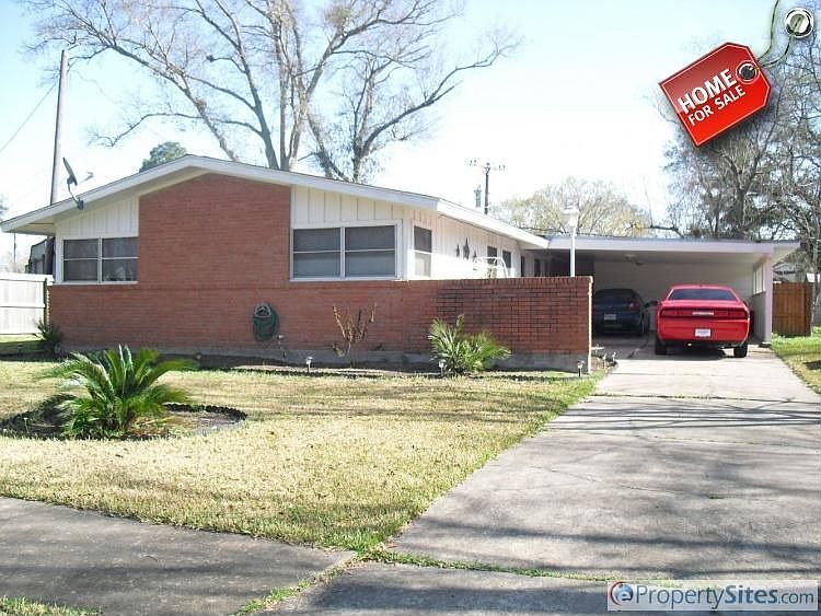 1st image of 2319 Bayou Dr