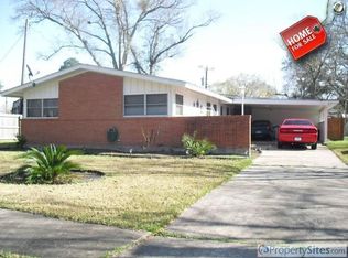 2319 Bayou Dr, League City, TX 77573