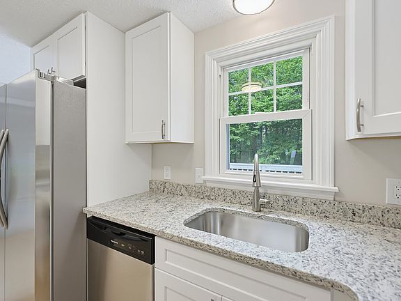 5th image of 332 Granite Street