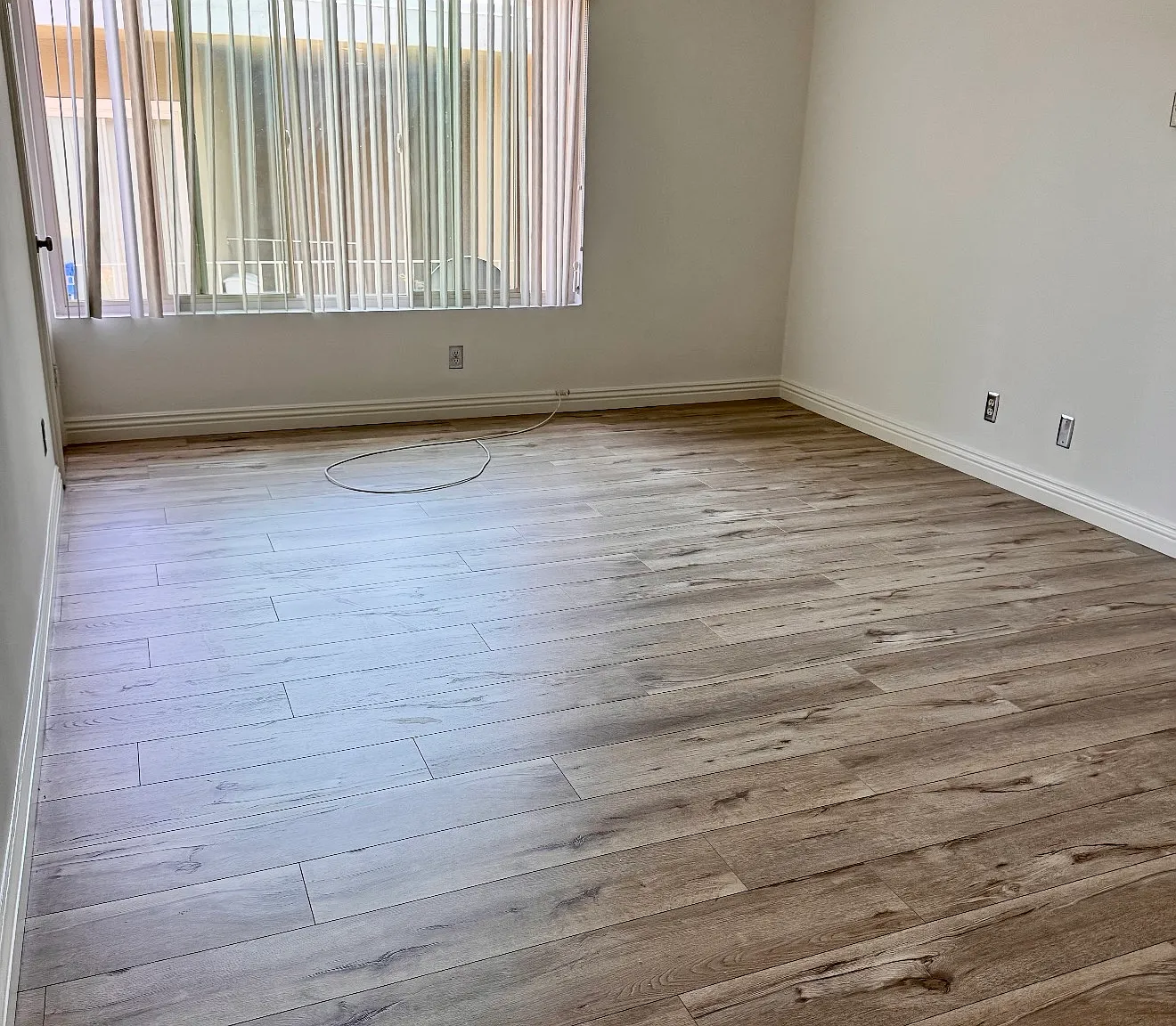 1 bed, 750 sqft, $2,400 — Photo 2