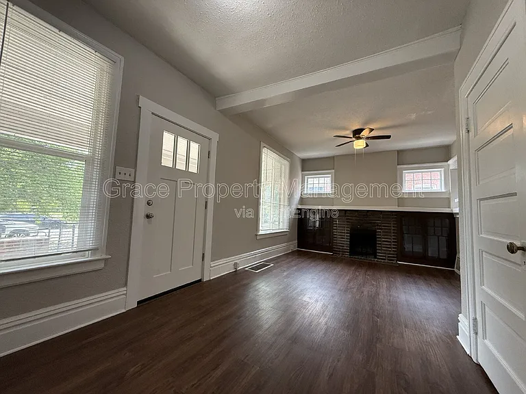 451 S Sherman St — Photo 2
