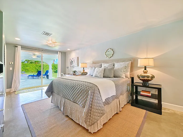 72248 Desert Dr — Photo 22