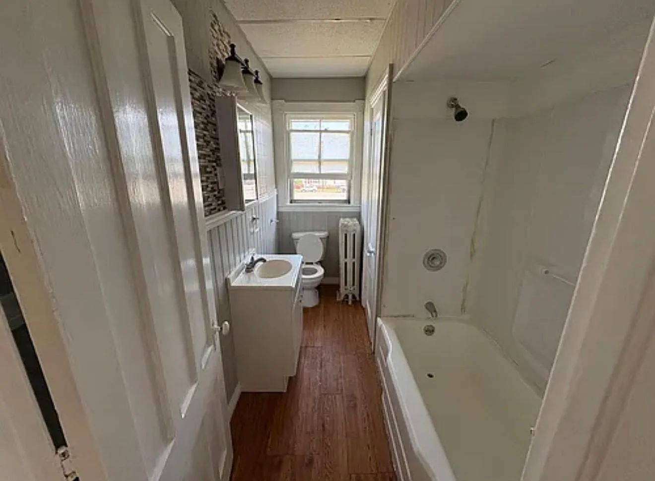 1 bed, 700 sqft, $1,100 — Photo 1
