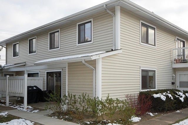 1st image of 750 Whitesail Dr #750