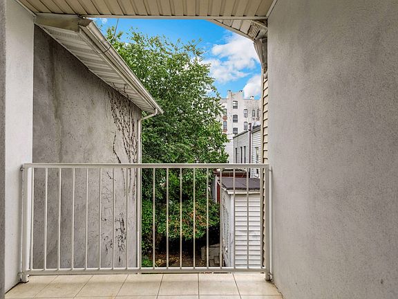3rd image of 662-662 Crotona Park S #2
