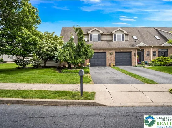 216 Melissa Dr, Easton, PA 18045