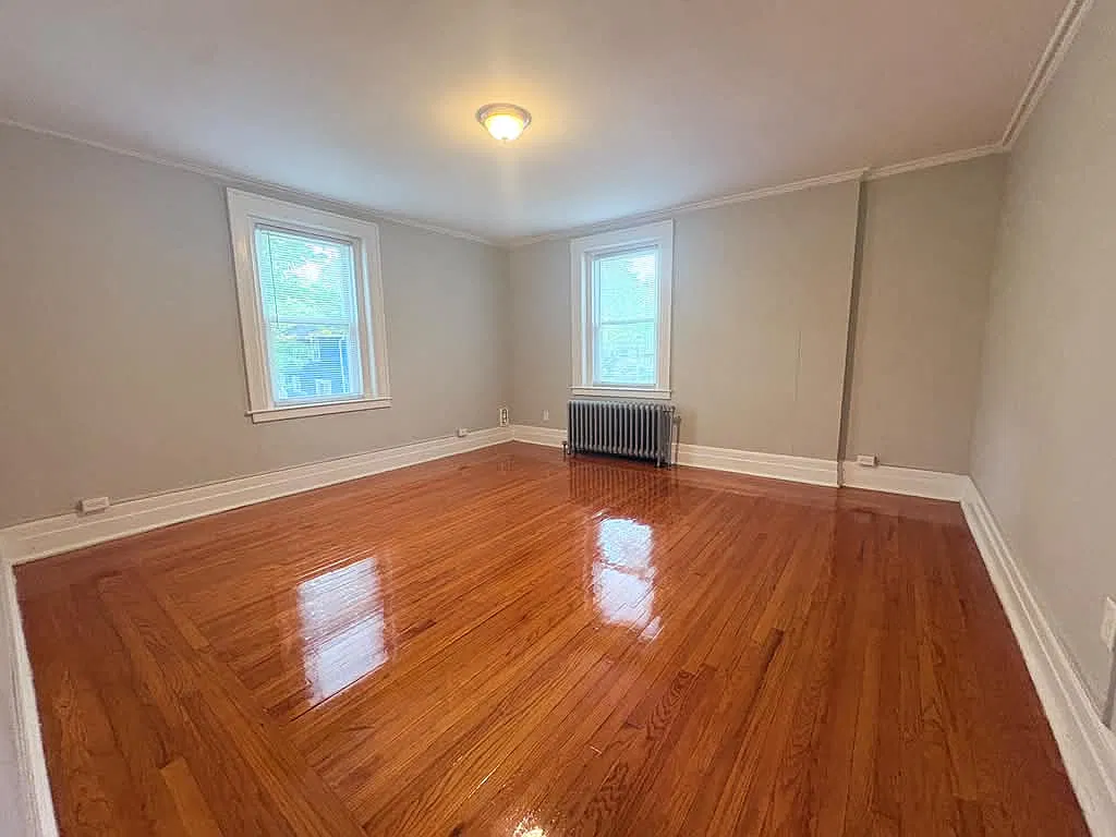 507 Norton Pkwy — Photo 4