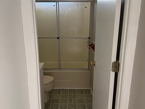 5th image of 36412 Redwood Ave