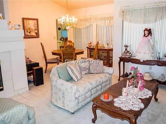 3rd image of 4605 Verano Dr