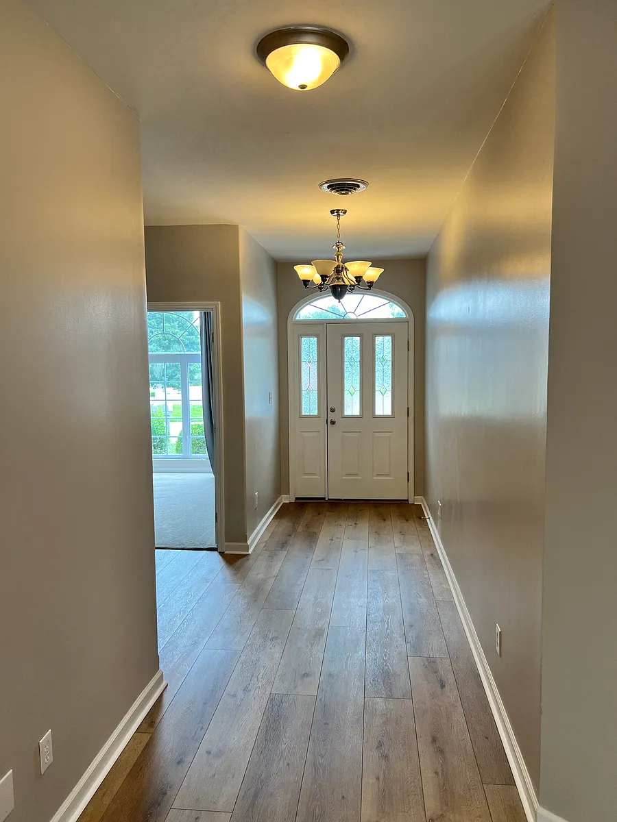 Building Photo - 1032 Villa Ct