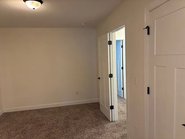 5972 N London Ave — Photo 11