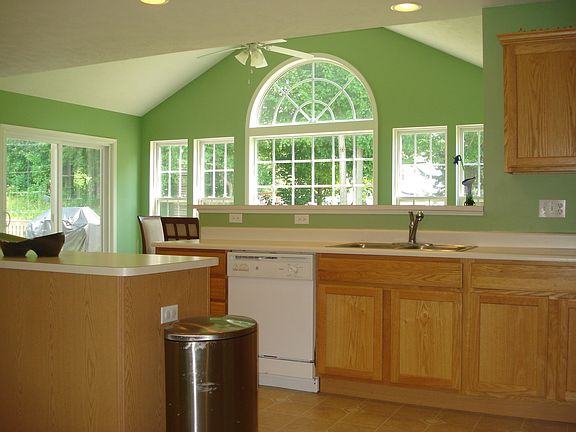 5th image of 1220 Creekledge Ct