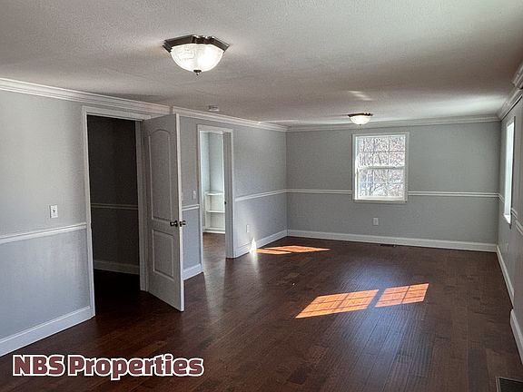 4th image of 143 McCully Ln