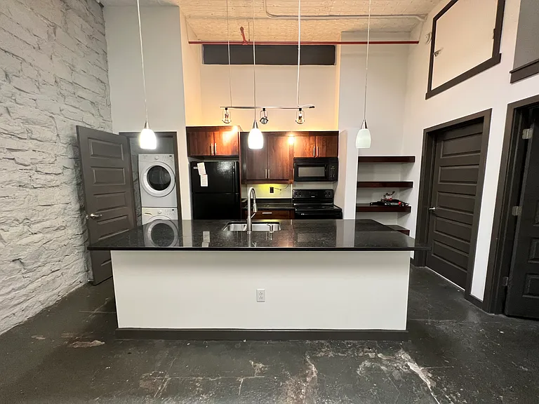 7th Street Lofts — Photo 16
