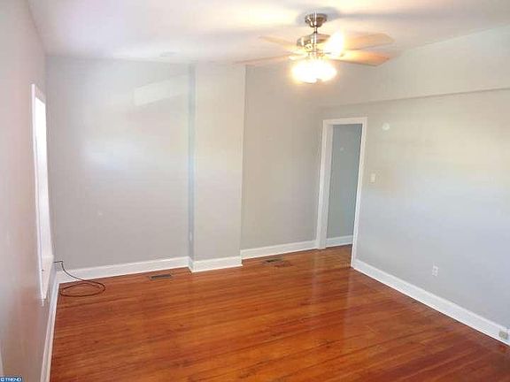 4th image of 1706 N Lincoln St