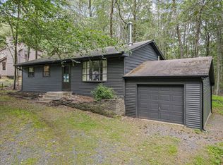 275 Selig Rd, Pocono Lake, PA 18347