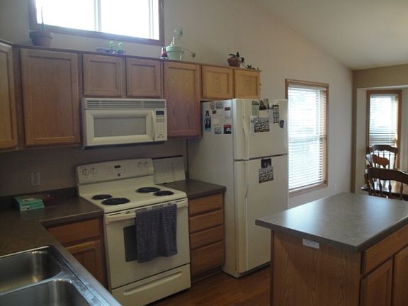 5th image of 1109 Jefferson St