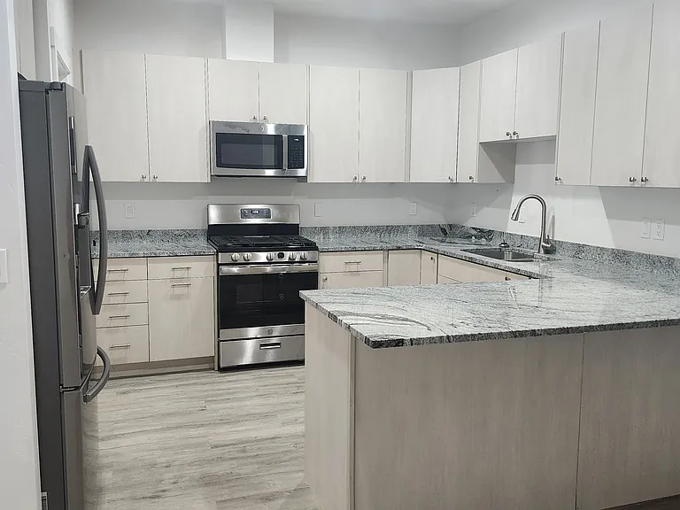 1027 Frank Henry Rd — Photo 13