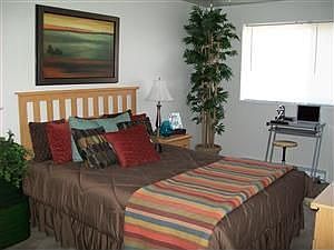 2nd image of 4152 Geraldine Ave APT 1