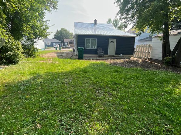 211 2nd Ave SE, Rolla, ND 58367