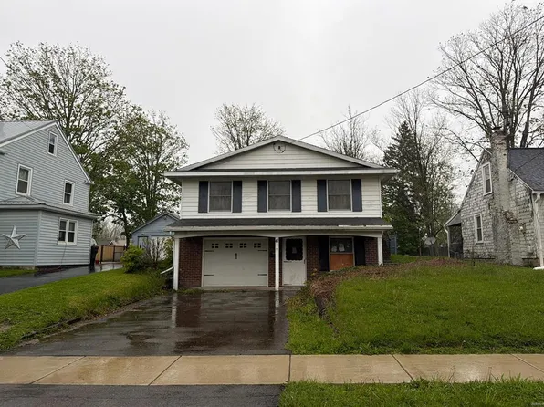 41 College St, Gowanda, NY 14070