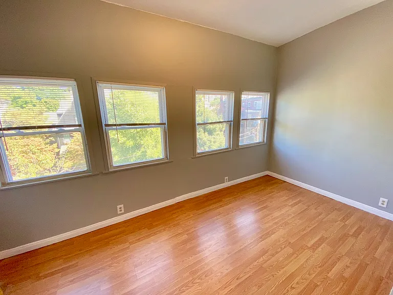 17 Warwick Rd #5 — Photo 10